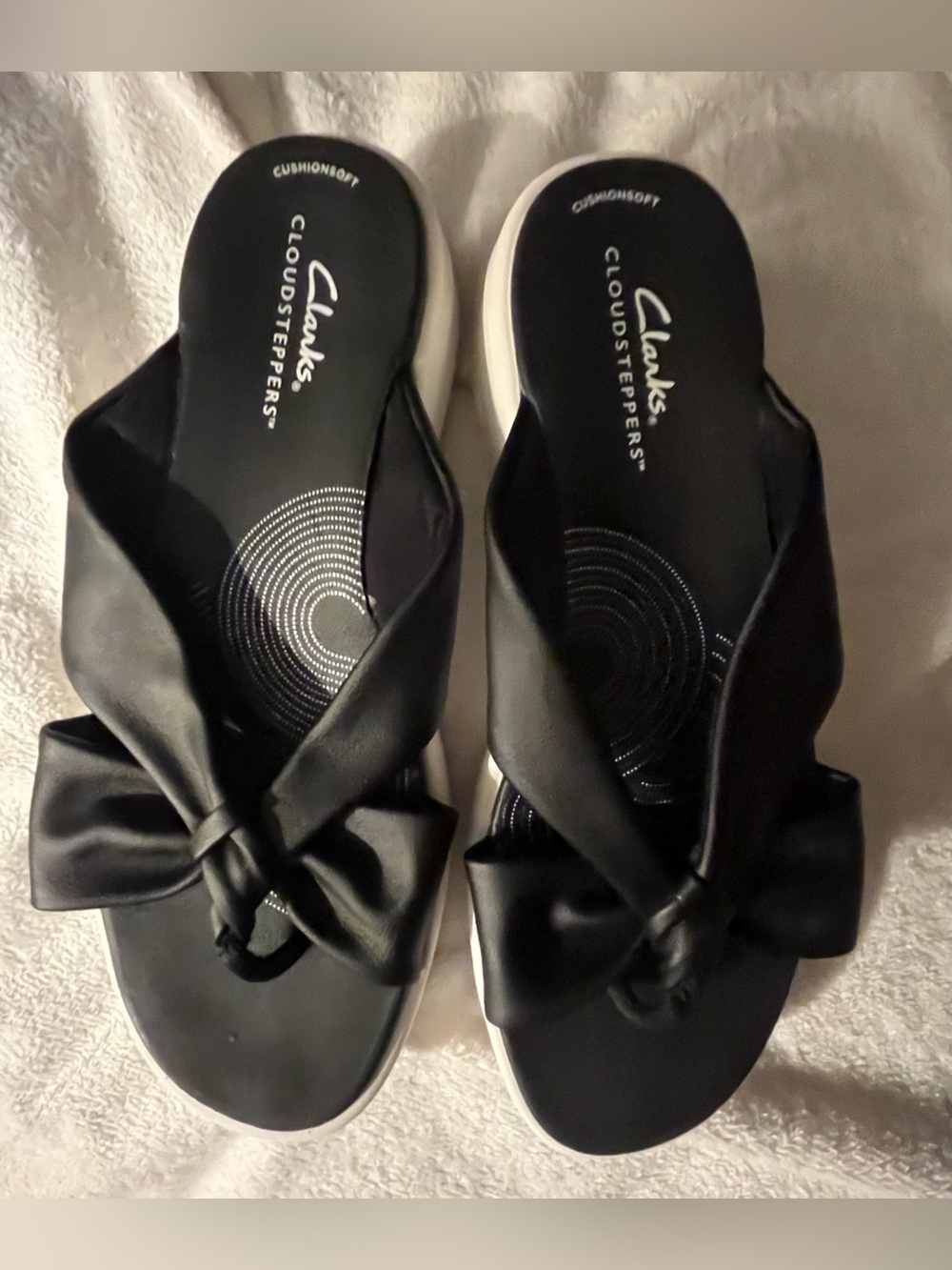 New Clarks Black Bow Slide Sandals Cloudsteppers